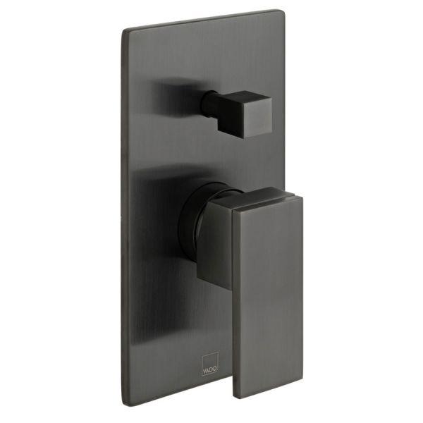 Vado Individual Notion Brushed Black Two Outlet Manual Shower Valve