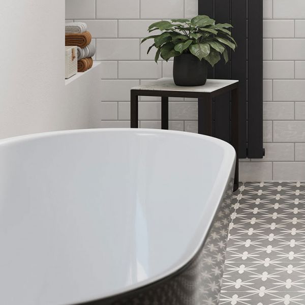 Moods Eversley 1655 x 745 Black Freestanding Bath #3