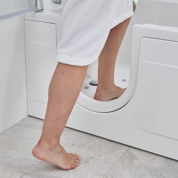 Montana 1670 Easy Access Walk In Bath with Powered Seat #7