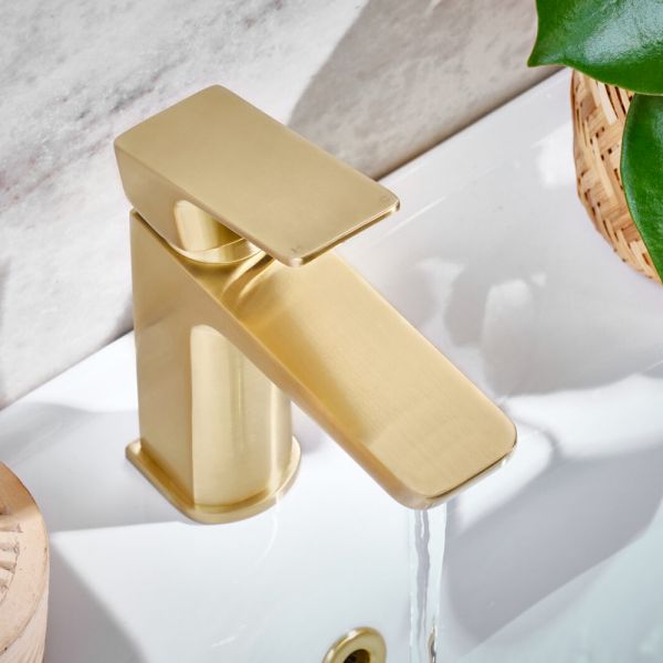 Apex Muro Brass Mono Basin Mixer Tap #2