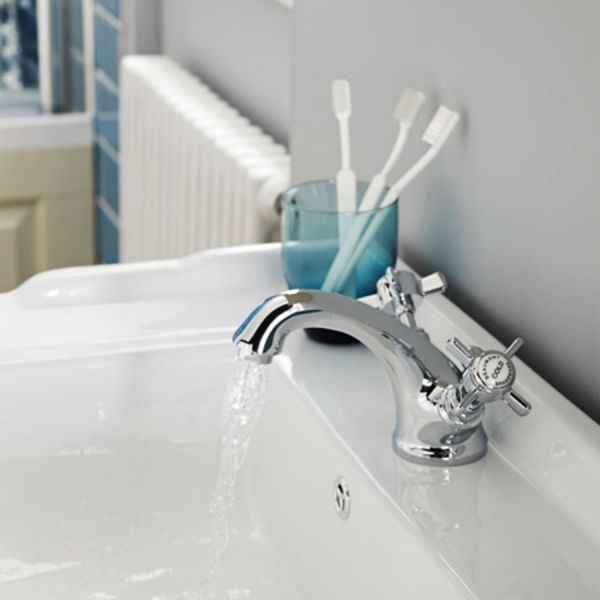 Nuie Beaumont Luxury Chrome Mono Basin Mixer Tap with Waste #2
