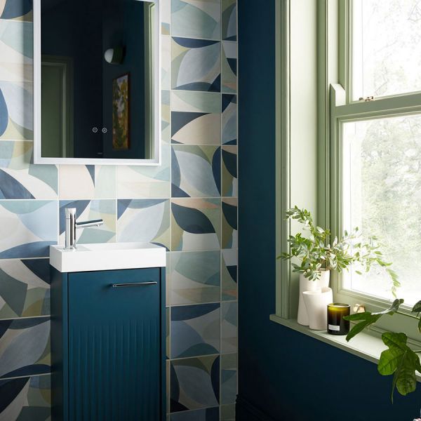 Vado Safari Chrome 500 x 700mm Illuminated Rectangular Bathroom Mirror #3