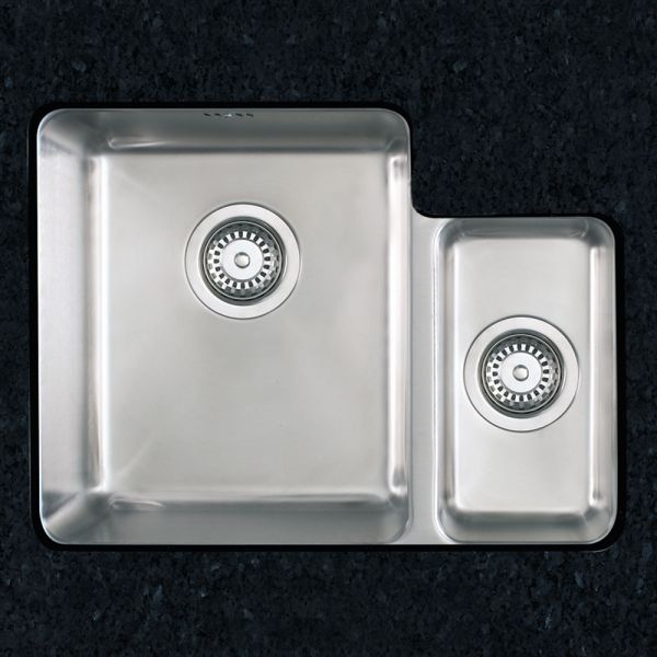 Clearwater Salsa 1.5 Bowl Undermount Stainless Steel Kitchen Sink with Left Hand Main Bowl 580 x 450