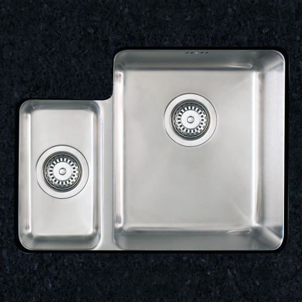 Clearwater Salsa 1.5 Bowl Undermount Stainless Steel Kitchen Sink with Right Hand Main Bowl 580 x 450