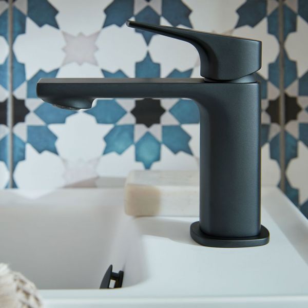 Vado Cameo Levered Matt Black Low Pressure Cloakroom Mono Basin Mixer Tap #3