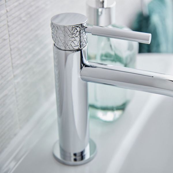Vado Omika Slimline Chrome Mono Basin Mixer Tap with Universal Waste #2